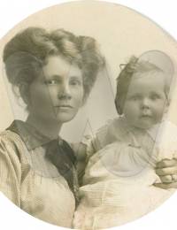 Media/Images/Photos/Horace-McDowell-and-mother-Florence.jpg
